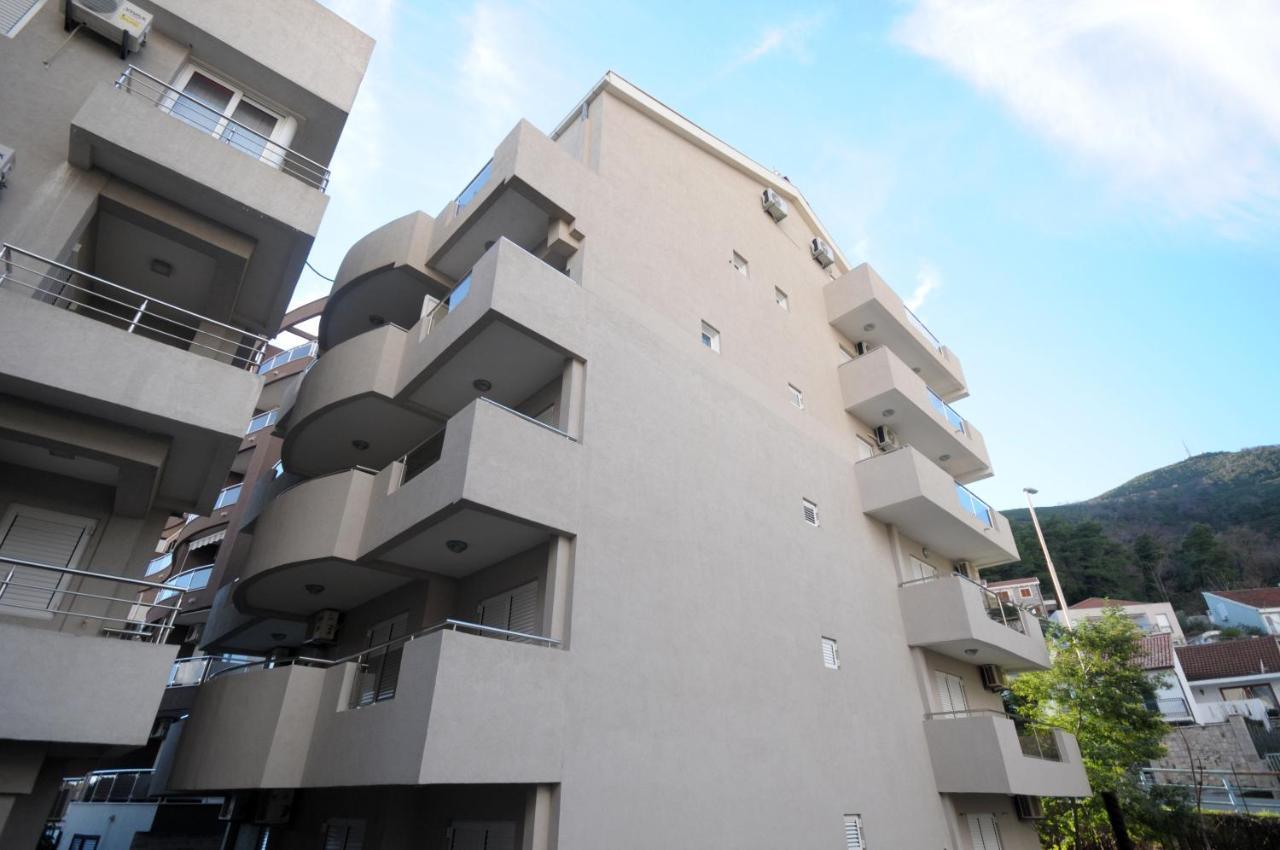 Apartments Anita Budua Esterno foto